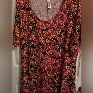 LulaRoe Perfect Tee 3x